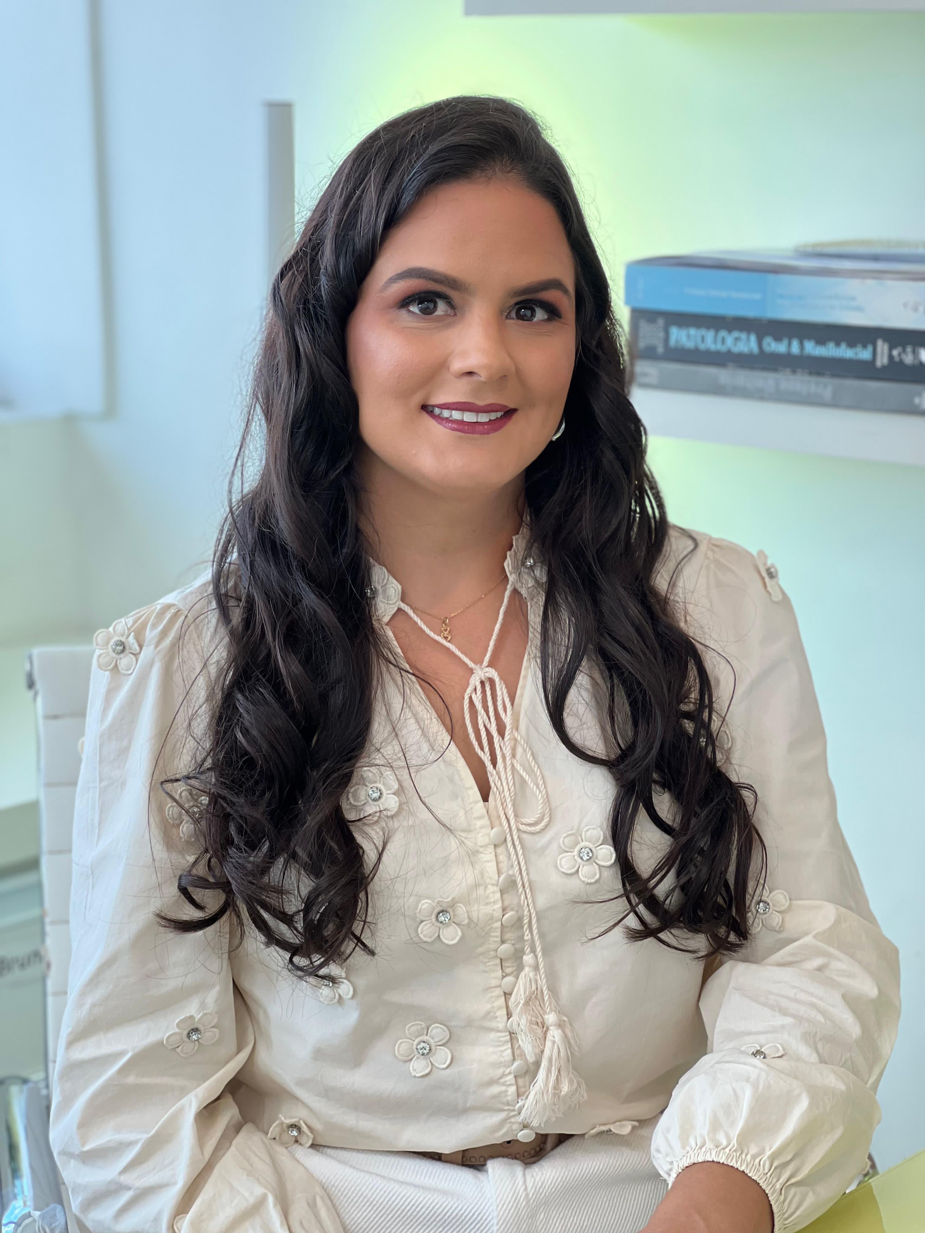 Dra. Fernanda Cabral